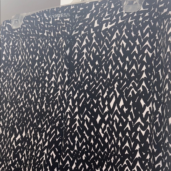 Black and White Patterned Pants - Picture 2 of 7